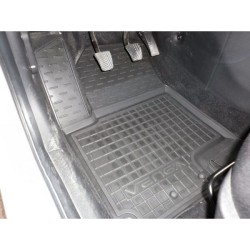 Килимки в салон Kia Venga 2010- гумові, чорні (AVTO-Gumm)
