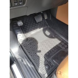 Килимки в салон Infiniti QX80 2018- 7 місць (3 ряди) гумові, чорні (AVTO-Gumm)