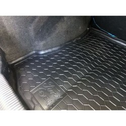 Килимок в багажник Ford Focus 1 1998-2004 седан гумовий, чорний (AVTO-Gumm)