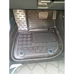 Килимки в салон Honda eNP2 2024- гумові, чорні (AVTO-Gumm)