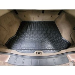 Килимок в багажник Volvo XC60 2008-2016 гумовий, чорний (AVTO-Gumm)